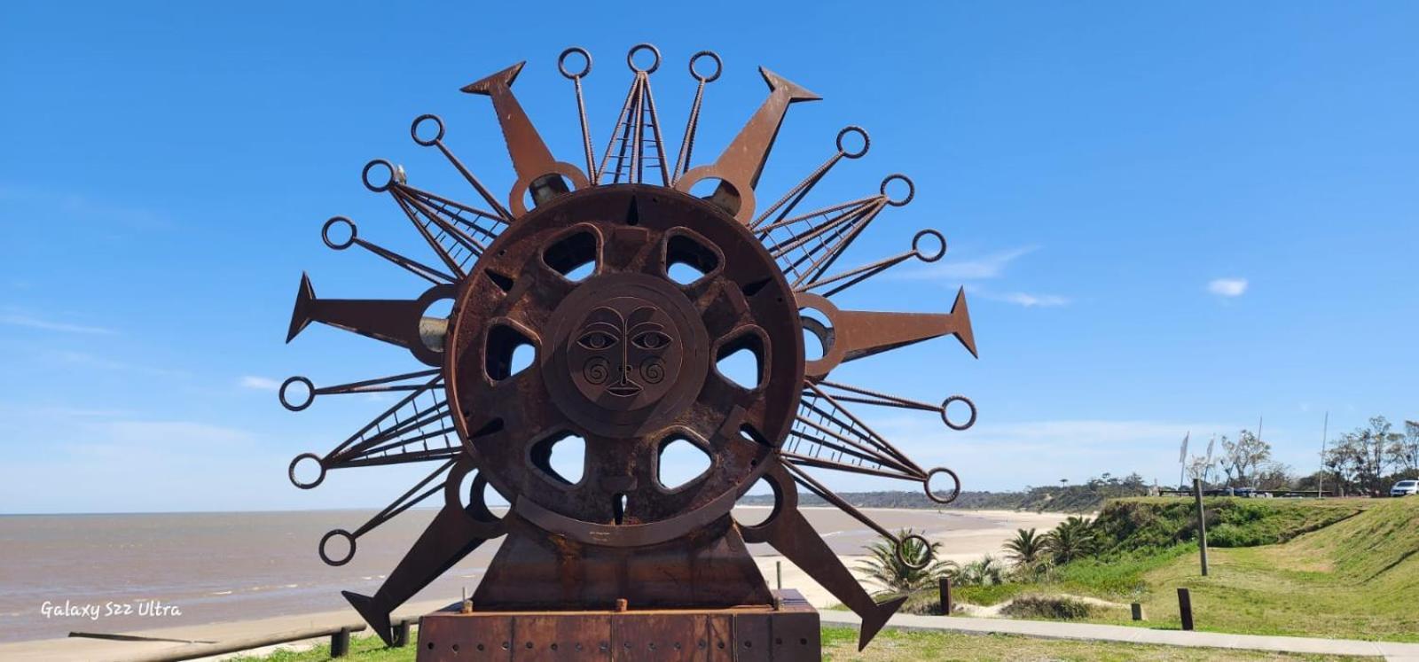 La Quimera A Pasos De La Playa Atlántida 外观 照片