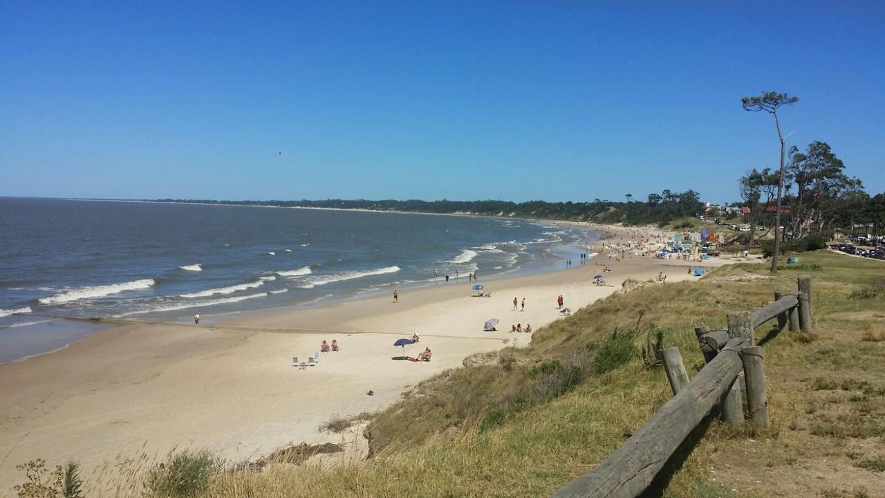 La Quimera A Pasos De La Playa Atlántida 外观 照片